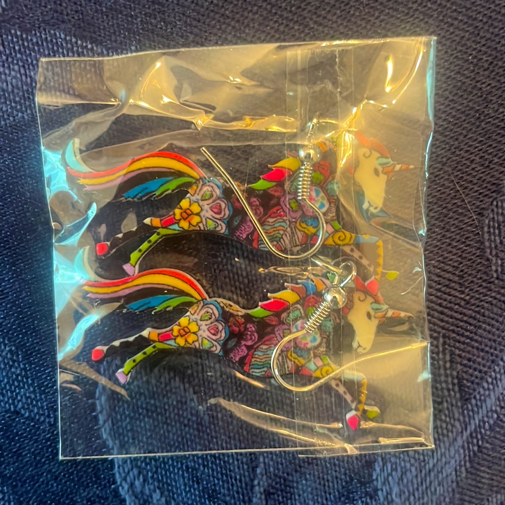 Unicorn Earrings Rainbow Zentangle 28$